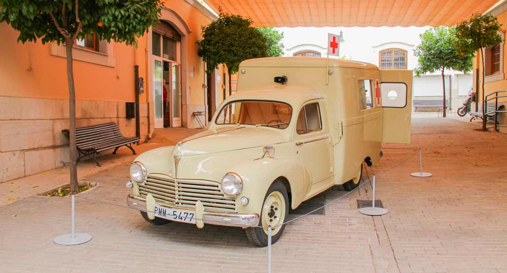 Ambulancia clásica antigua